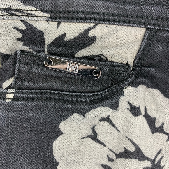 COCO + CARMEN Women’s Skinny Black Jeans with floral- Small - Picture 4 of 5